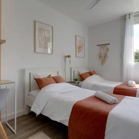 Le Smile - 3 Bedrooms - 8pers - Parking - Centre Gare Apartment